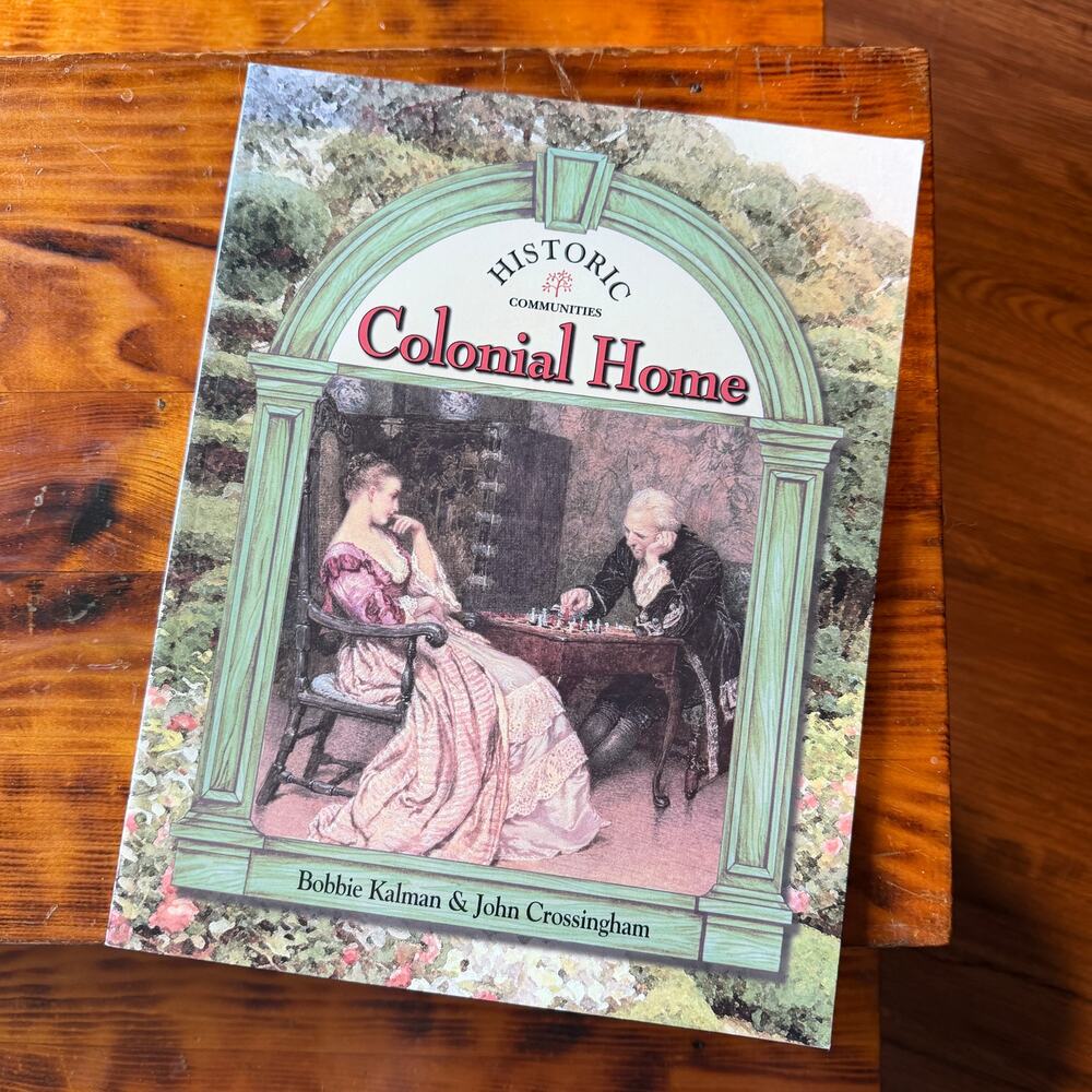 Vintage 2001 Y2K Historic Communities Colonial Home Paperback Book